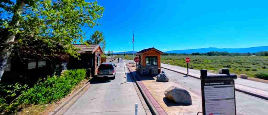 Park Yellowstone National Park 3-Day Discovery Tour