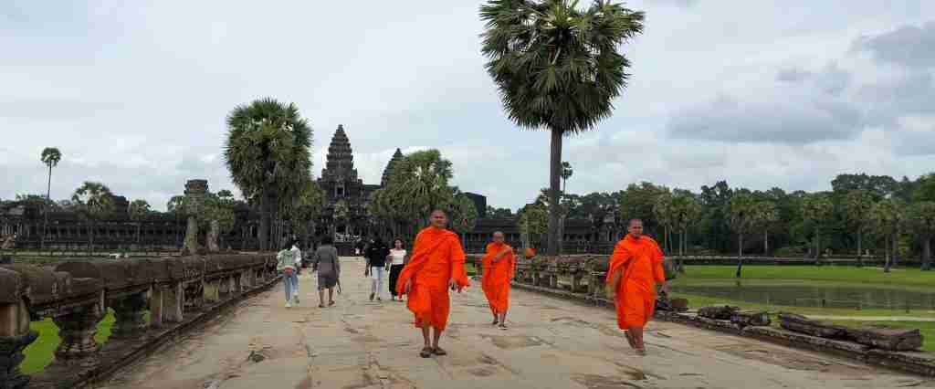 Angkor Wat 10-Day Complete Adventure