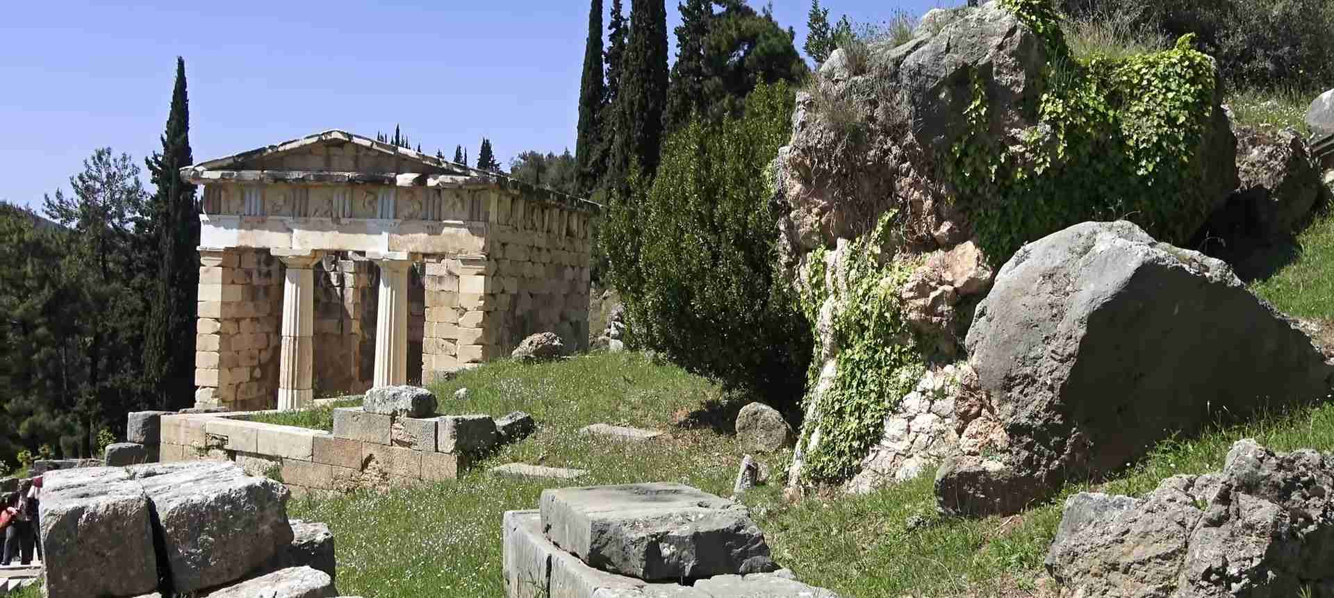 Delphi Day Trip from Athens 2026: Complete Planning Guide